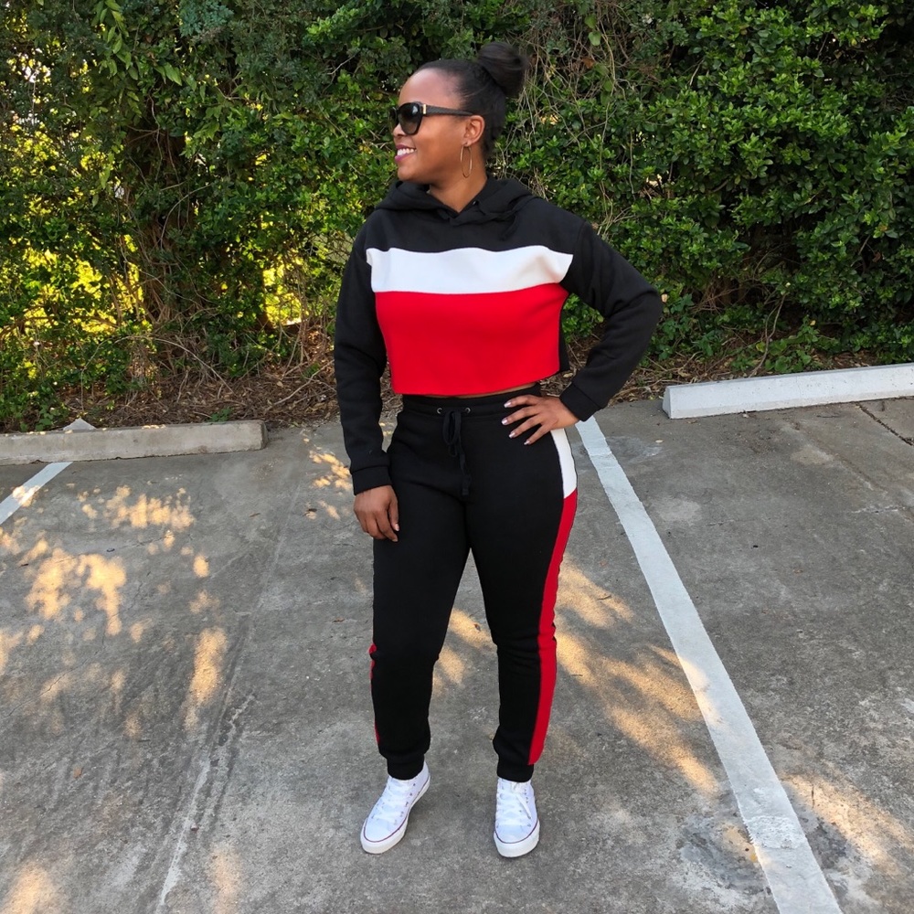 Fleece Hooded Crop Jacket and Pullon Pants Set